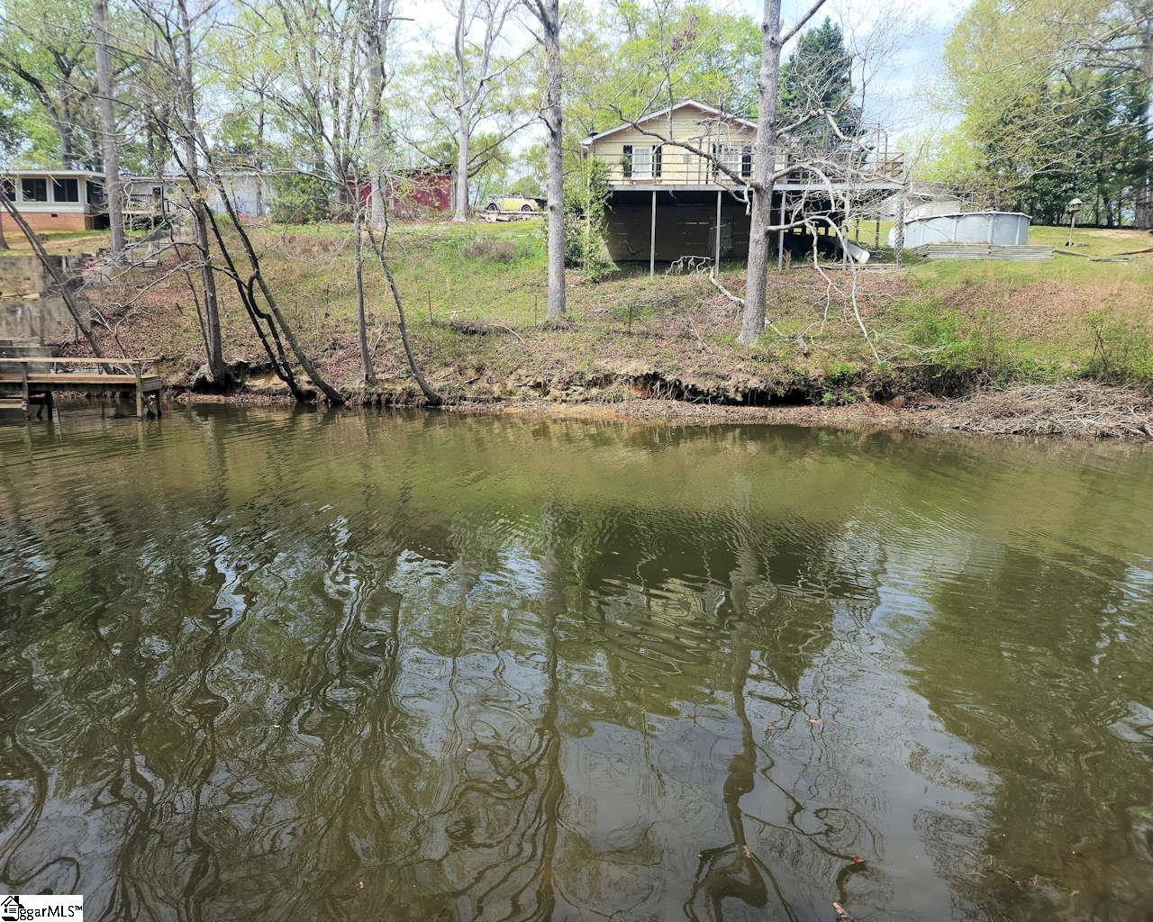 1586681 Property Photo 11