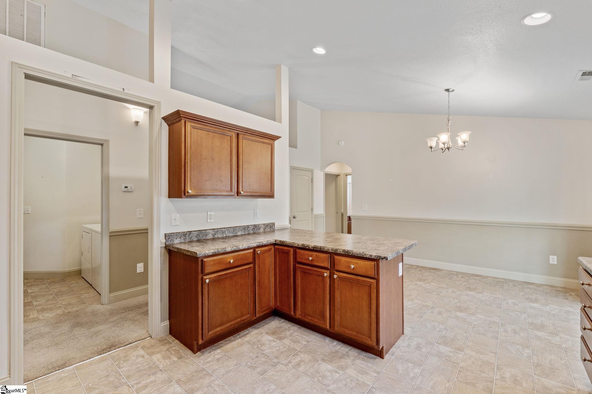 863 Vandenburg Drive Property Photo 18