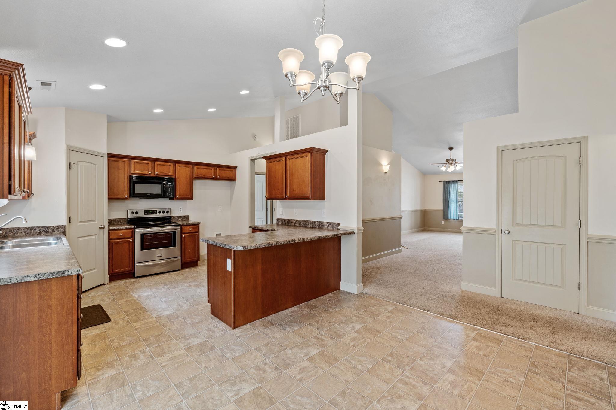 863 Vandenburg Drive Property Photo 19