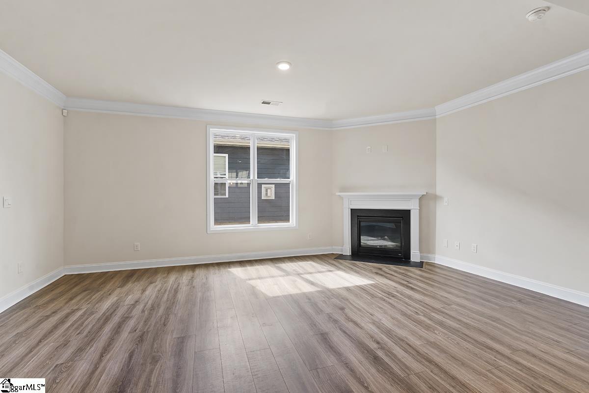 610 Raleighwood Lane Property Photo 3
