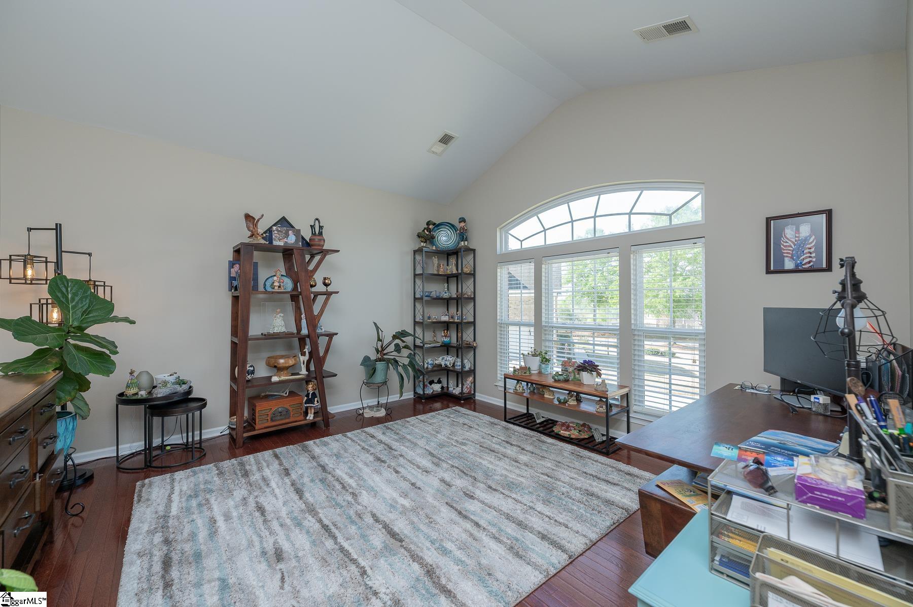 806 Hartscove Court Property Photo 7