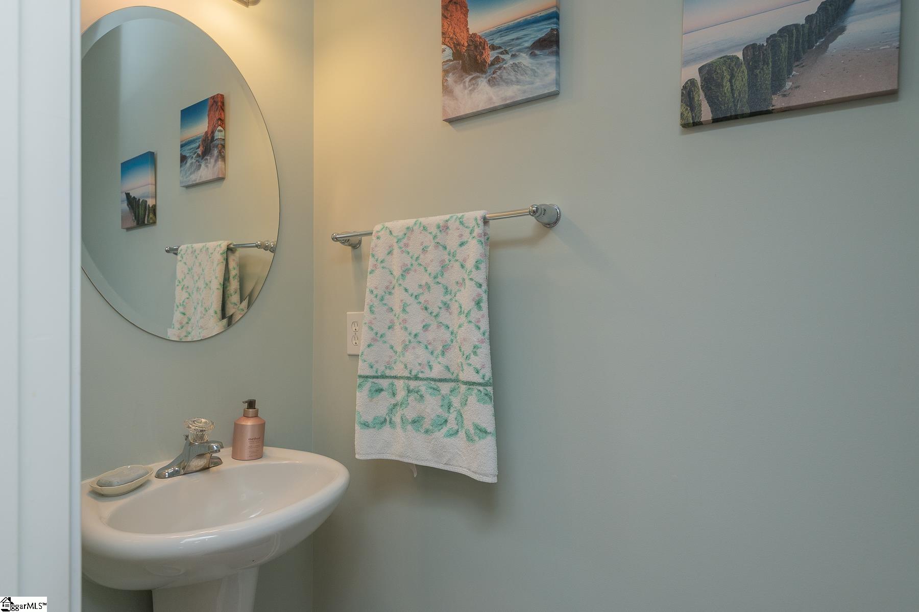 806 Hartscove Court Property Photo 8