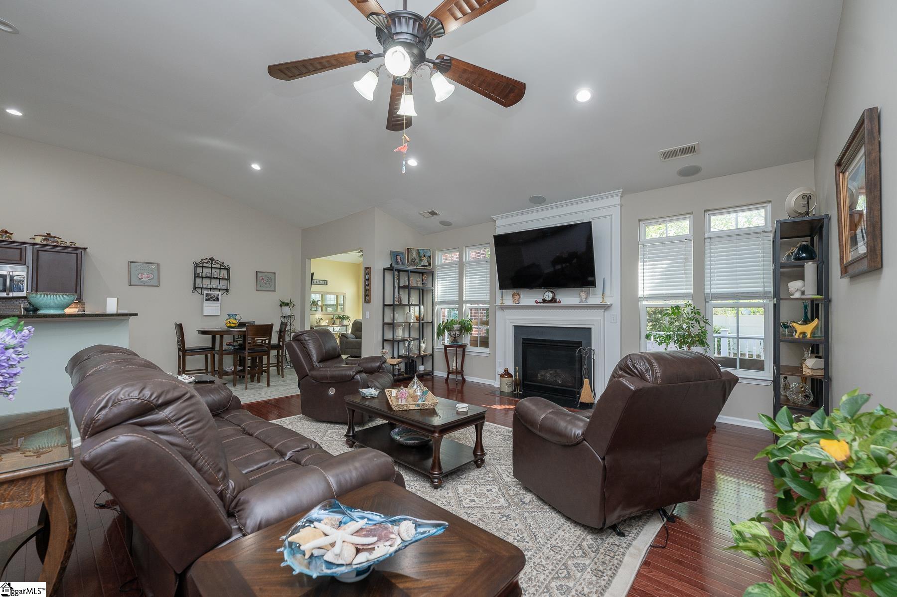806 Hartscove Court Property Photo 11