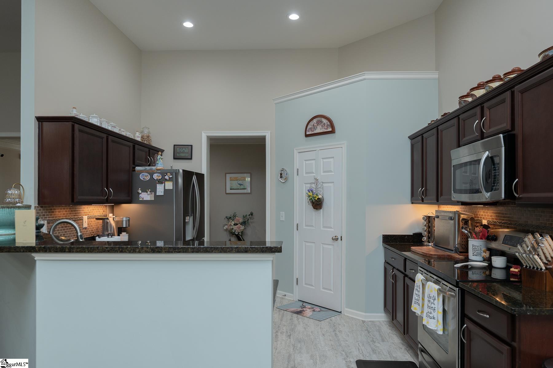 806 Hartscove Court Property Photo 15