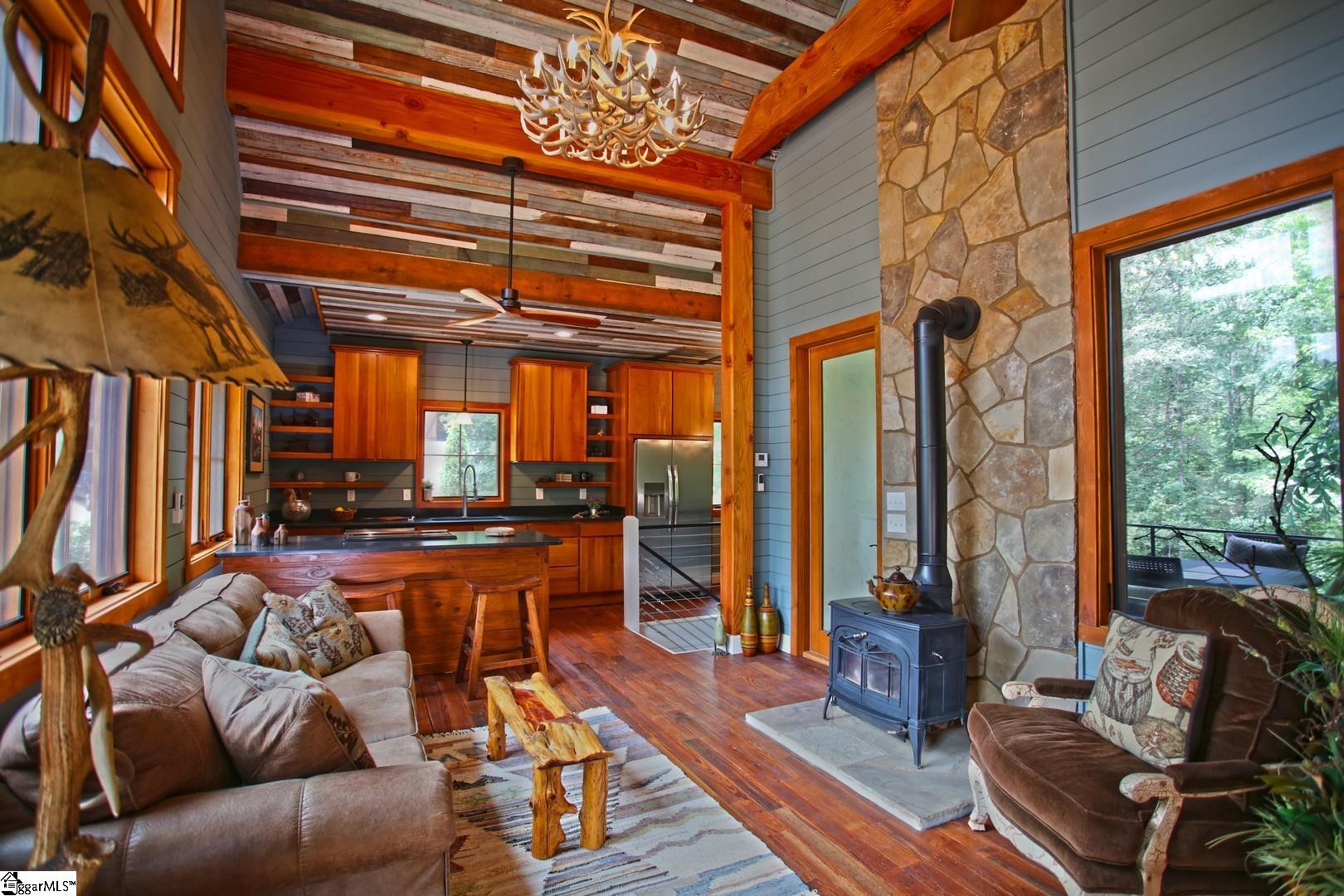 275 Jocassee Lake Road Property Photo 5