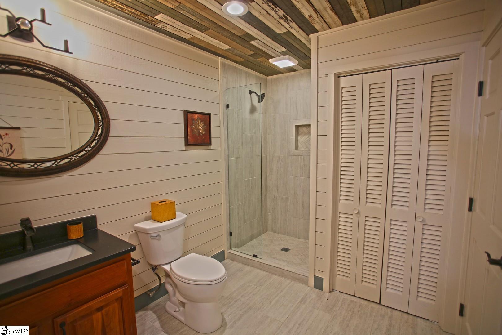 275 Jocassee Lake Road Property Photo 24