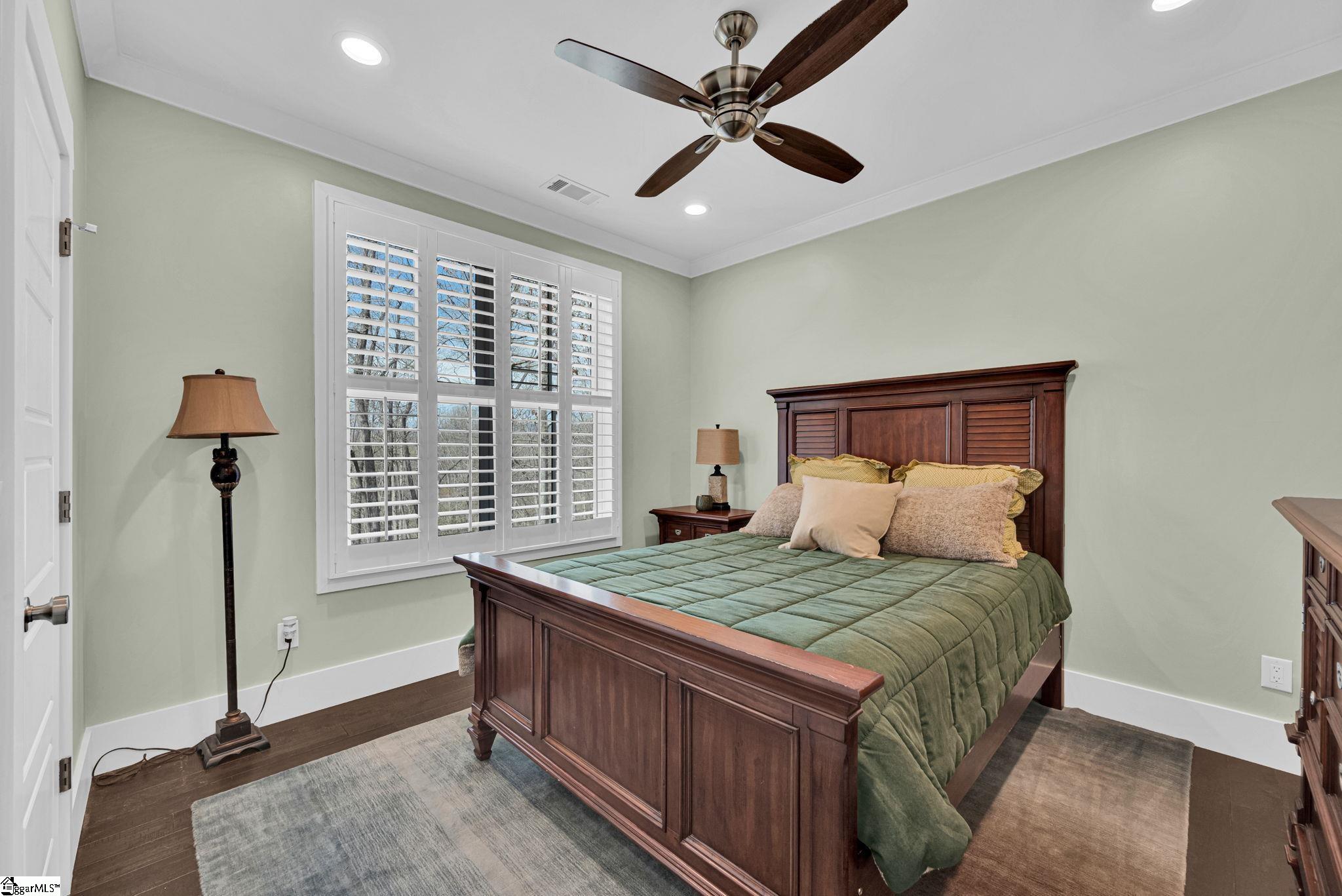 629 Riverstead Drive Property Photo 19