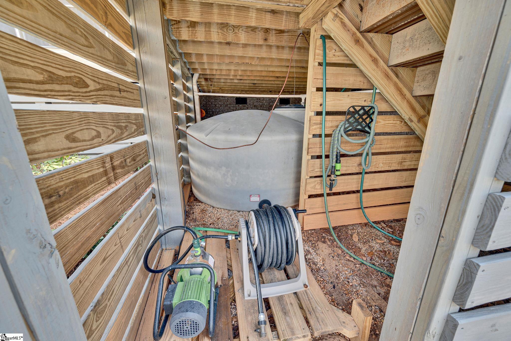 629 Riverstead Drive Property Photo 33