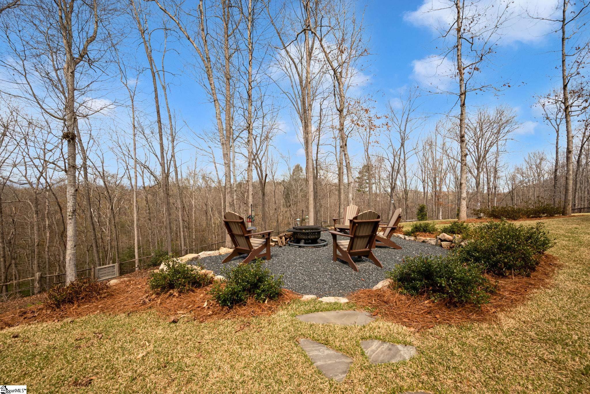 629 Riverstead Drive Property Photo 34