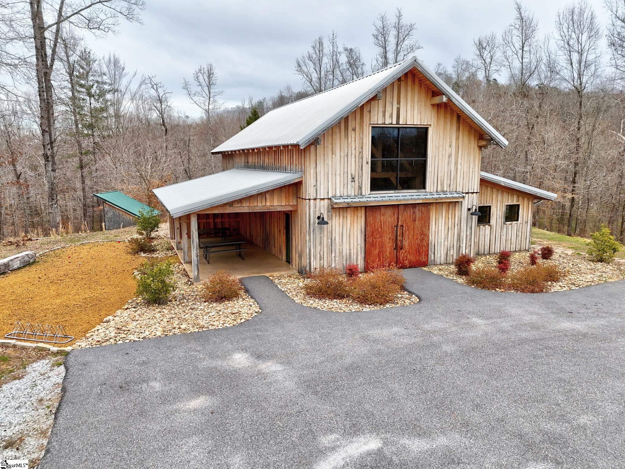 629 Riverstead Drive Property Photo 40