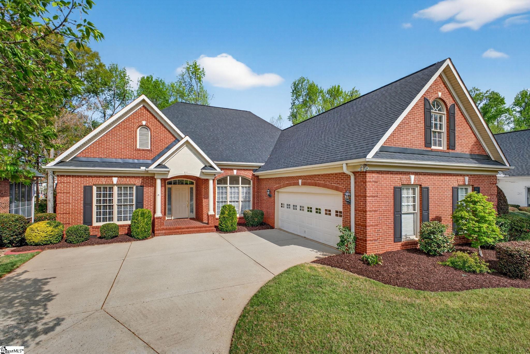 4 Broadstone Court Property Photo 1