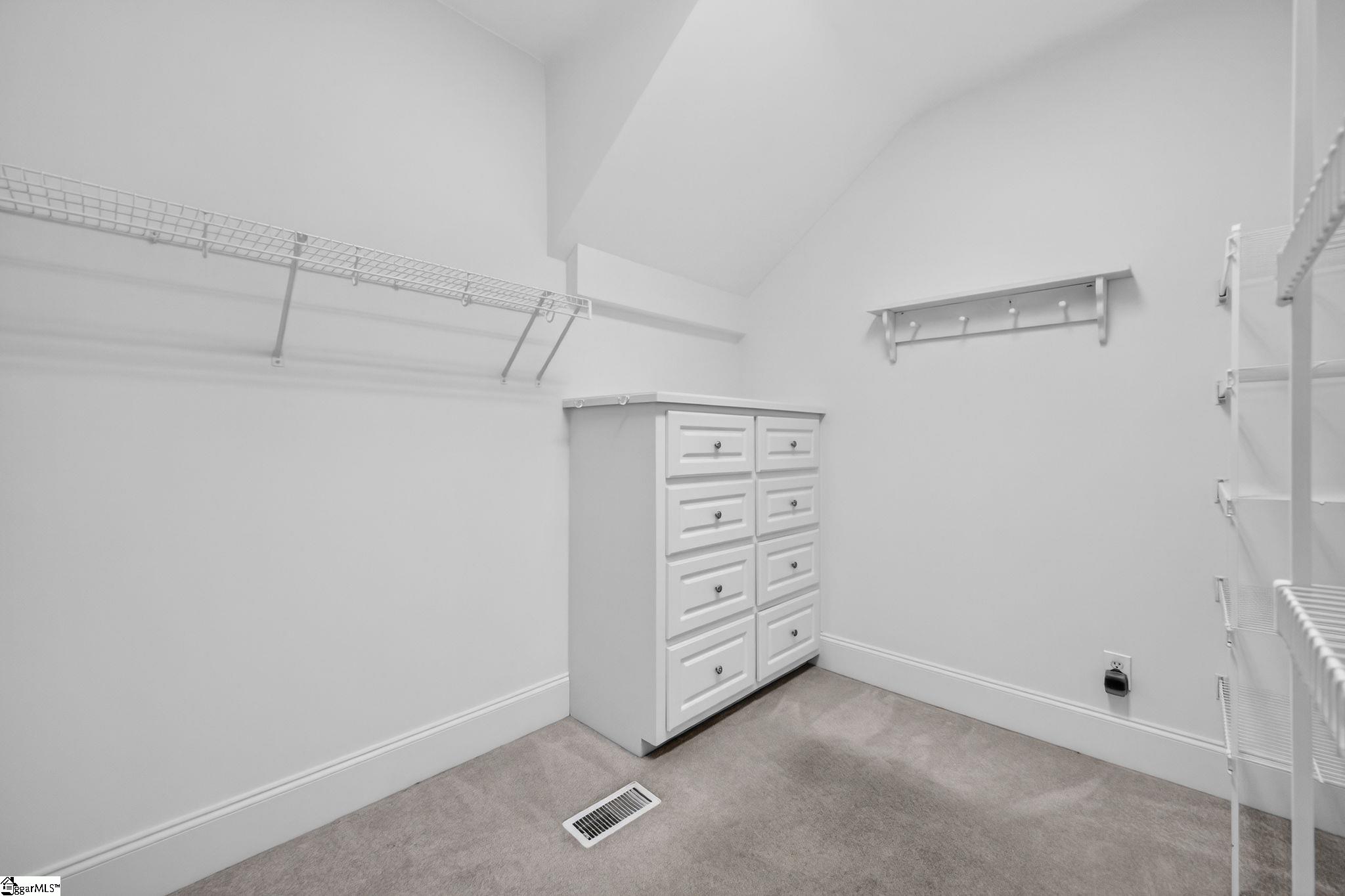 4 Broadstone Court Property Photo 27