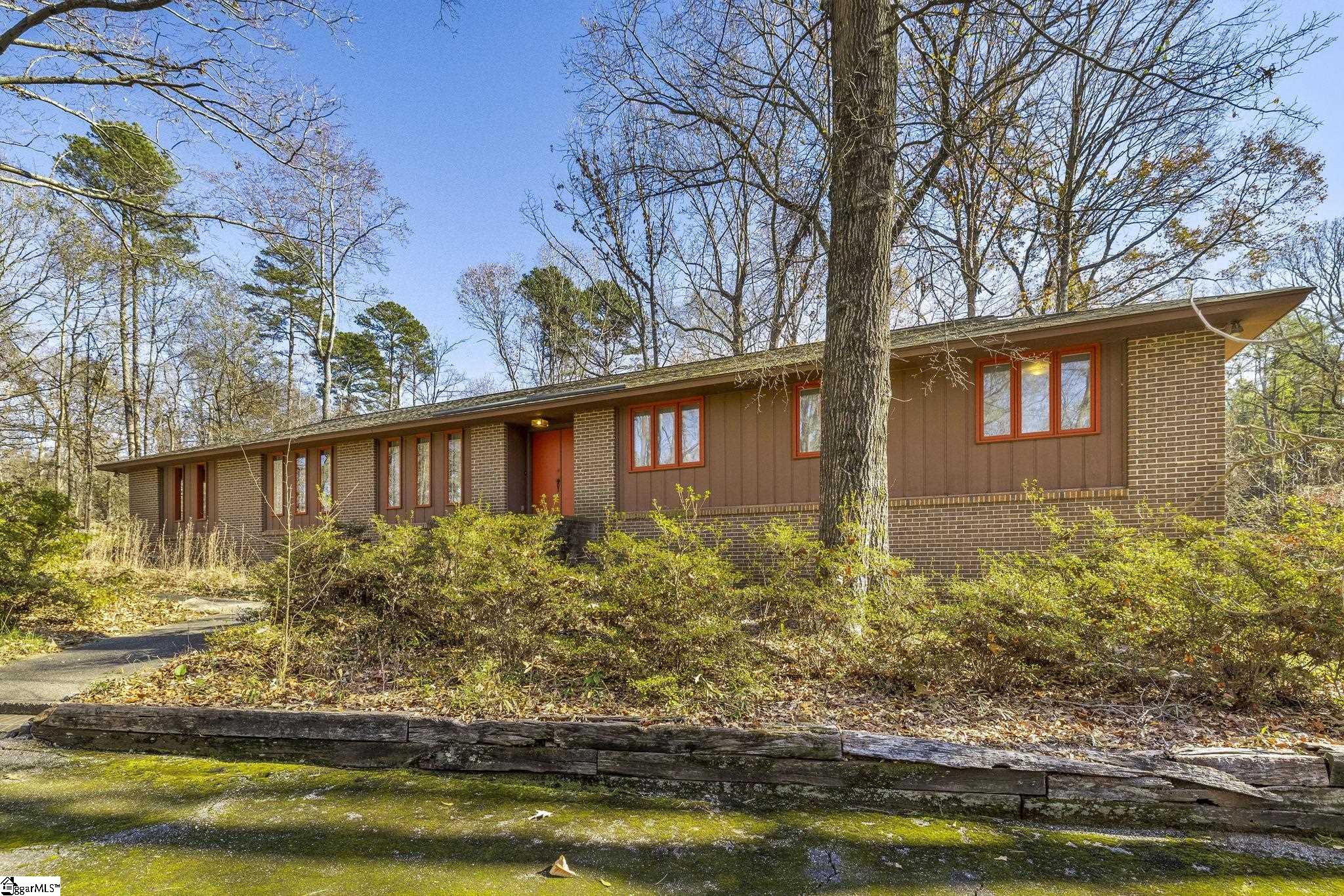 132 Rosecrest Road Property Photo 1