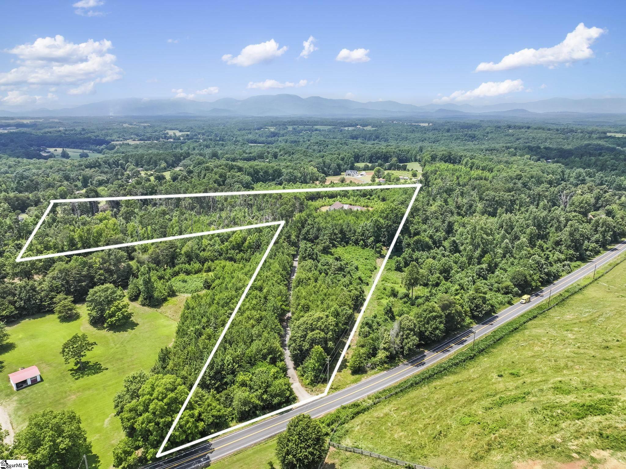 6735 Highway 357 Property Photo 4