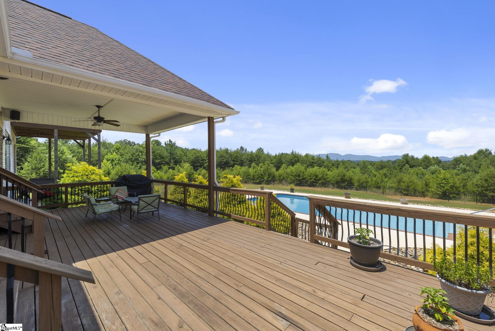 6735 Highway 357 Property Photo 11