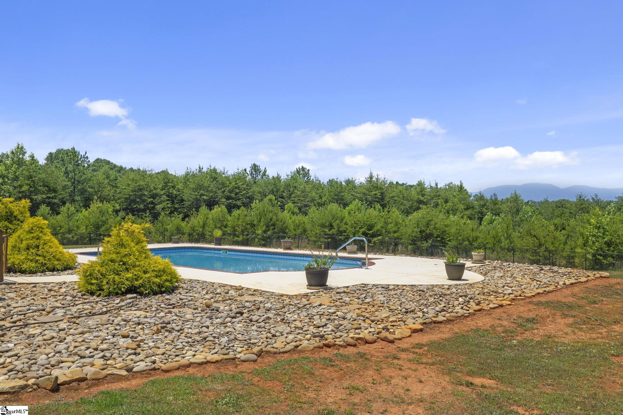 6735 Highway 357 Property Photo 12