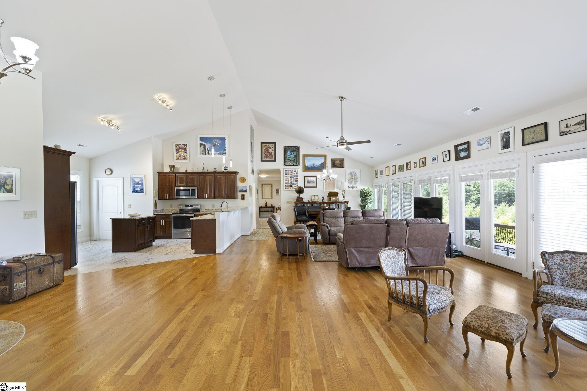 6735 Highway 357 Property Photo 13