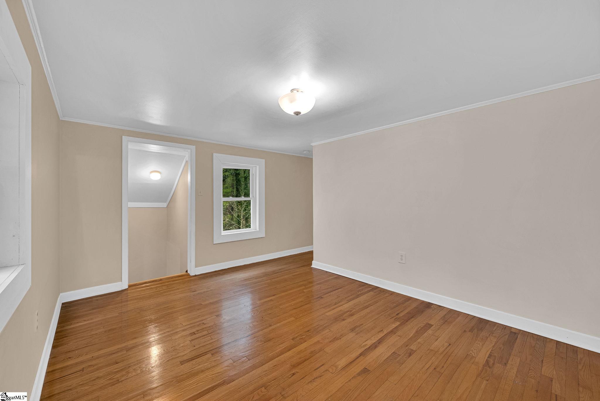 303 Garren Road Property Photo 5