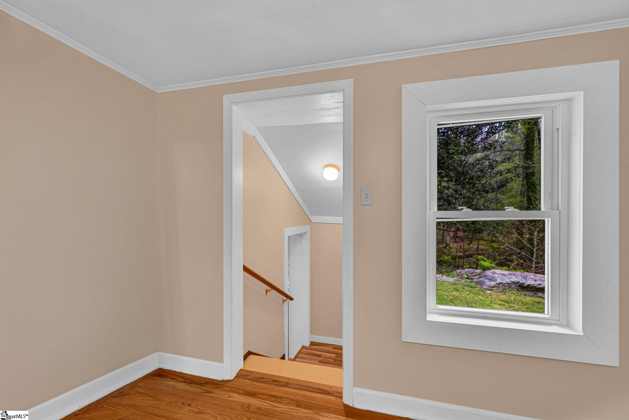 303 Garren Road Property Photo 14