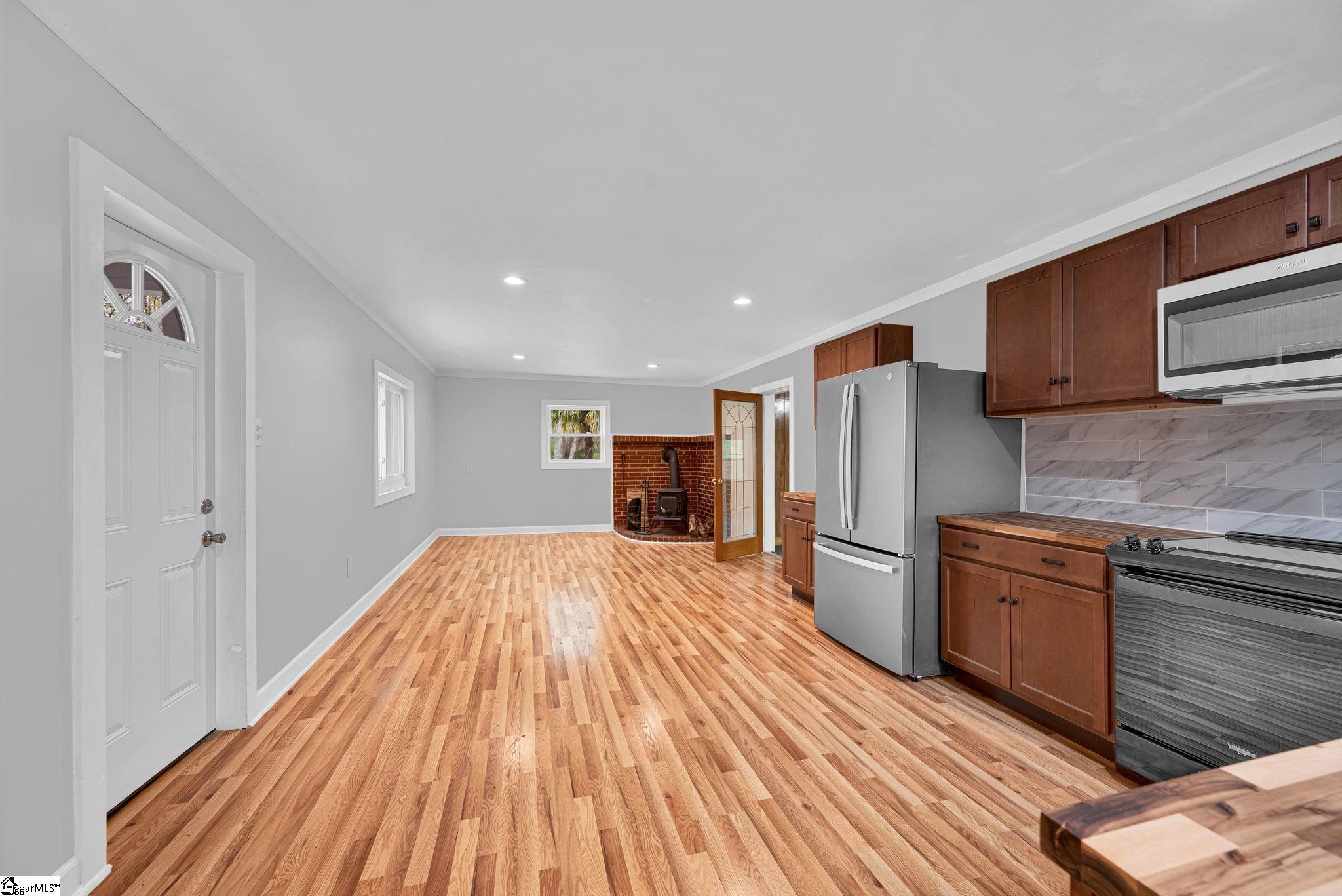303 Garren Road Property Photo 15