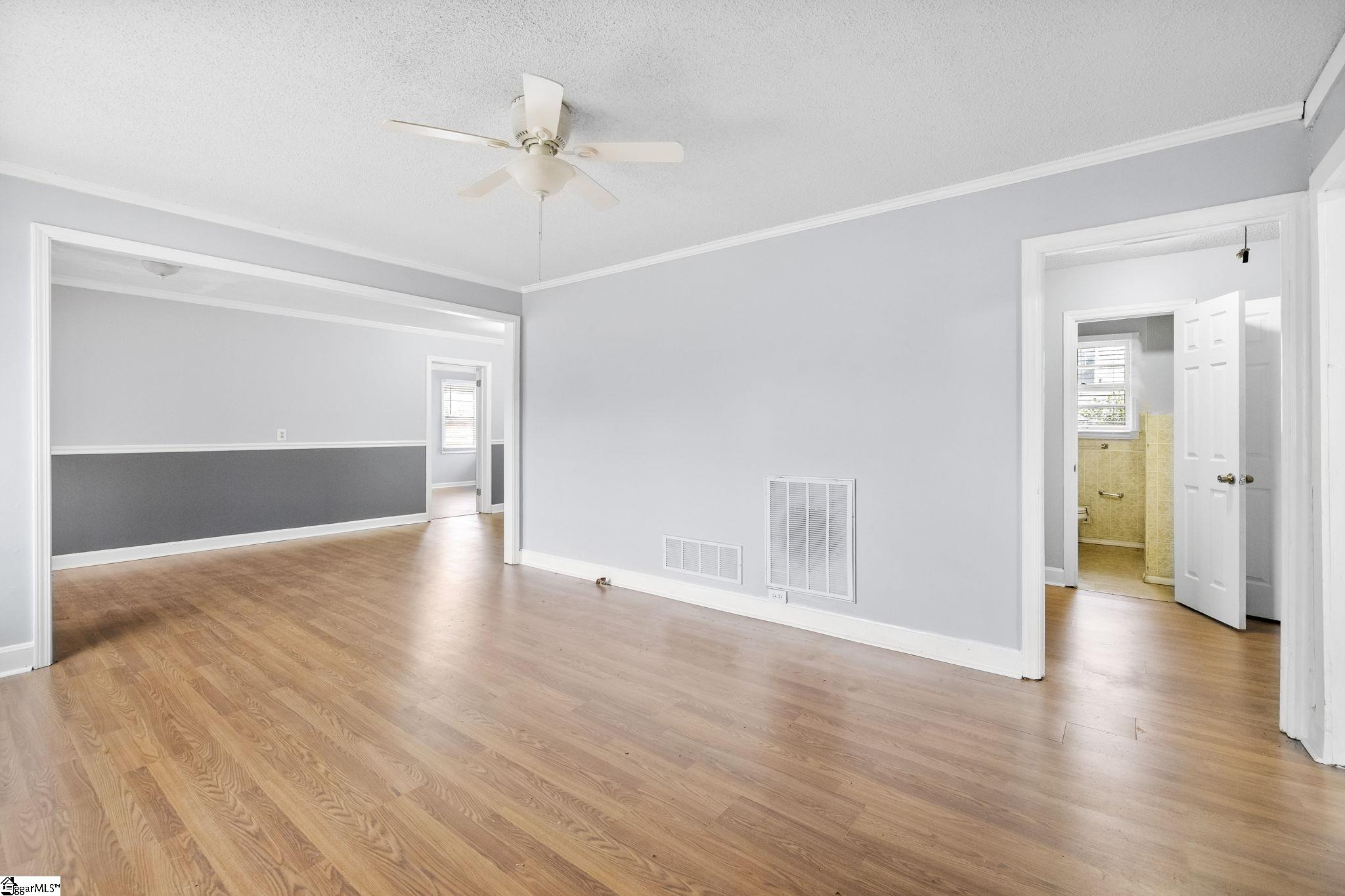 119 Sutton Drive Property Photo 4