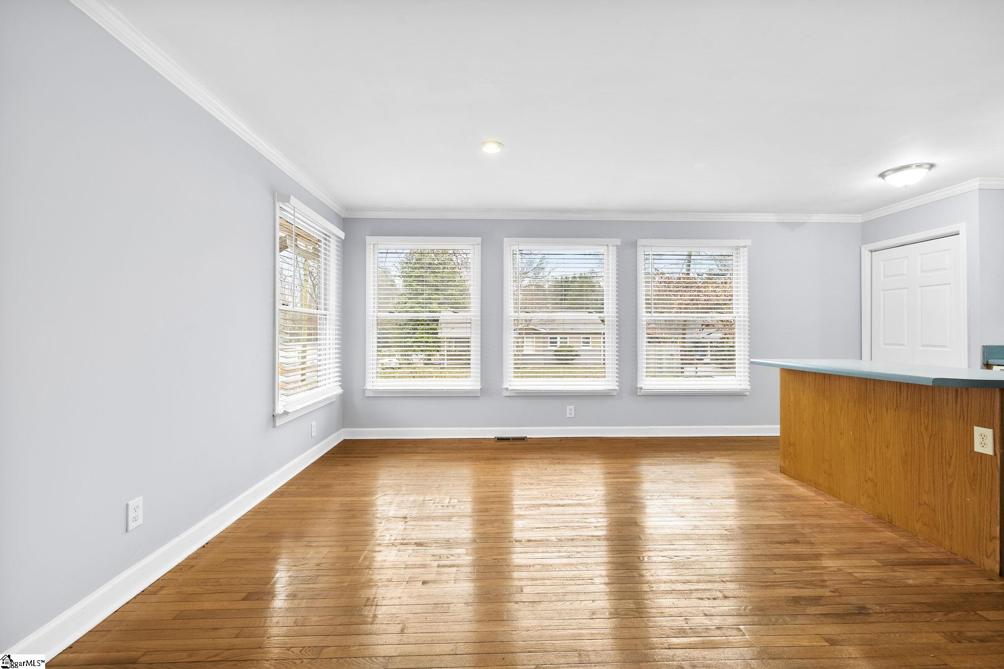 119 Sutton Drive Property Photo 9