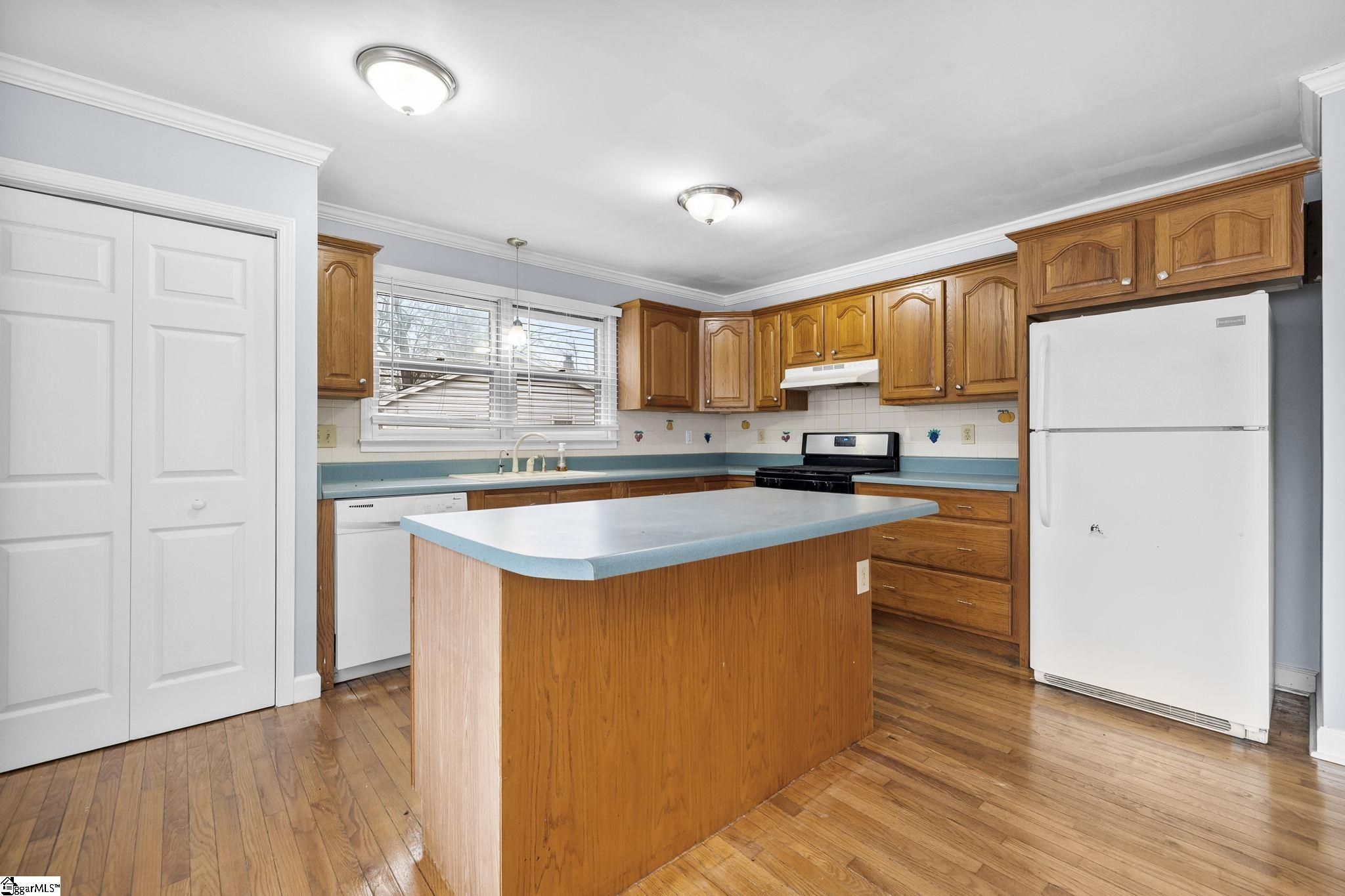 119 Sutton Drive Property Photo 11