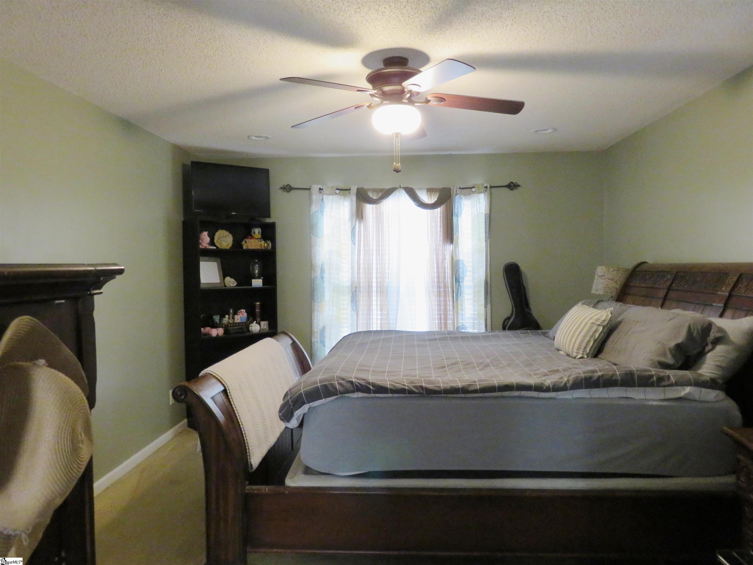 224 Riverrun Drive Property Photo 13