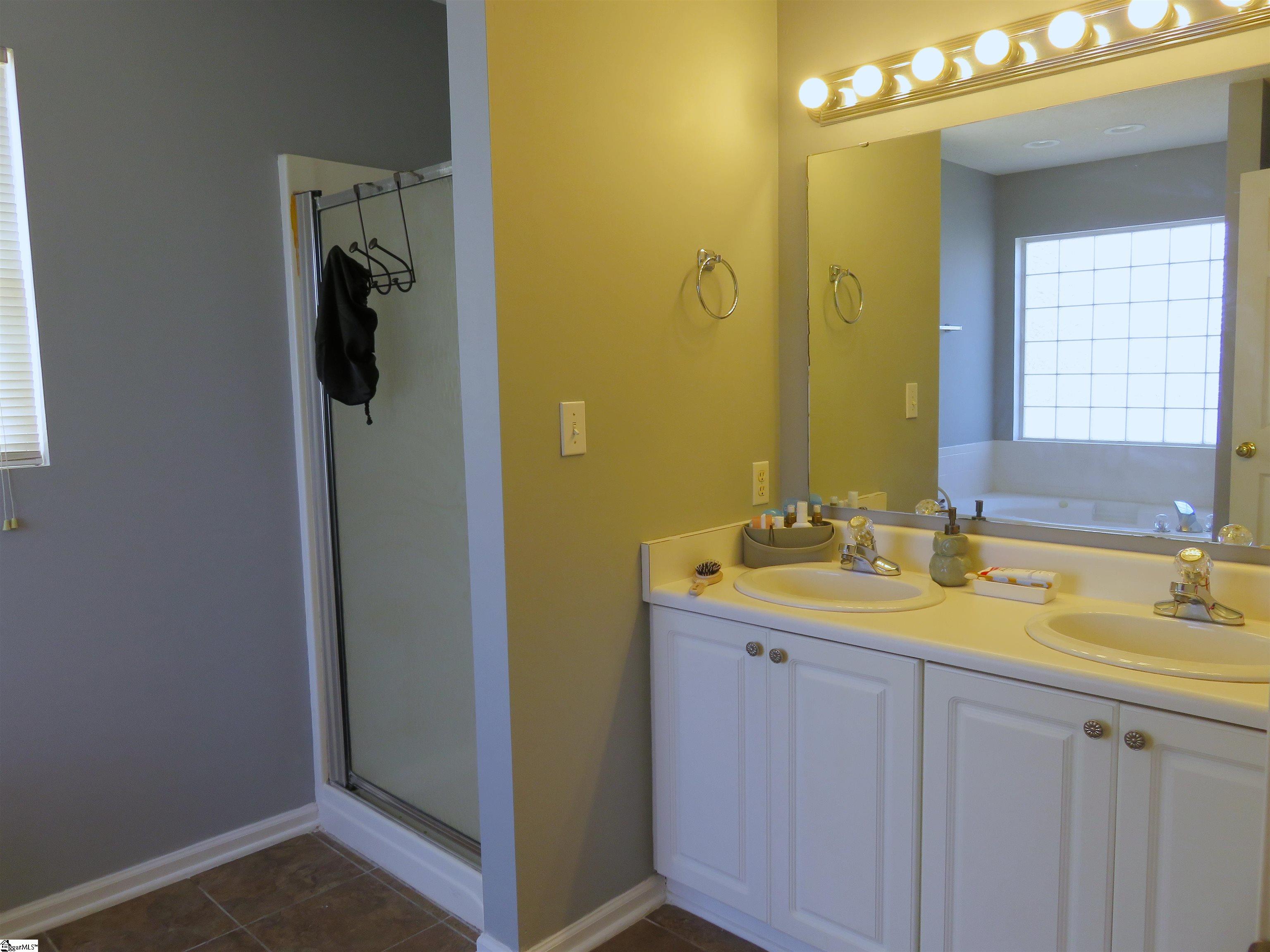 224 Riverrun Drive Property Photo 15