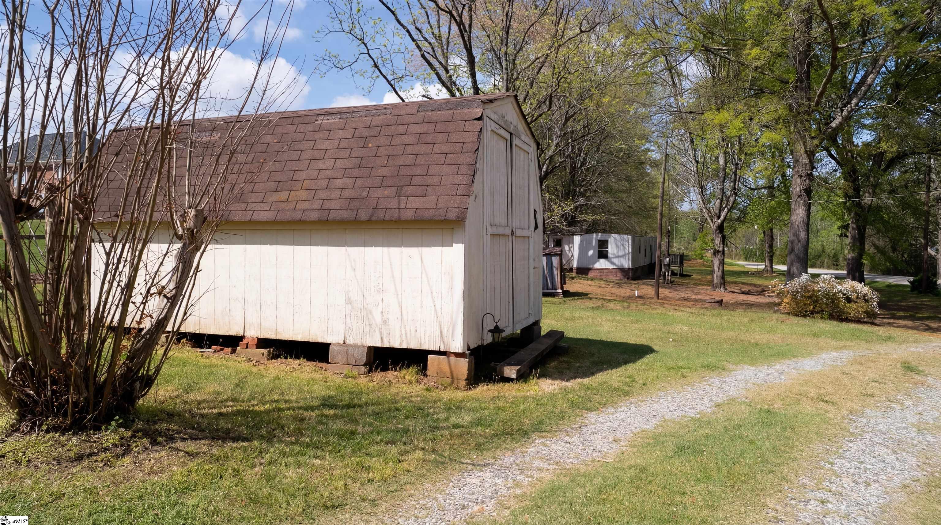 1360 Old Mill Road Property Photo 6