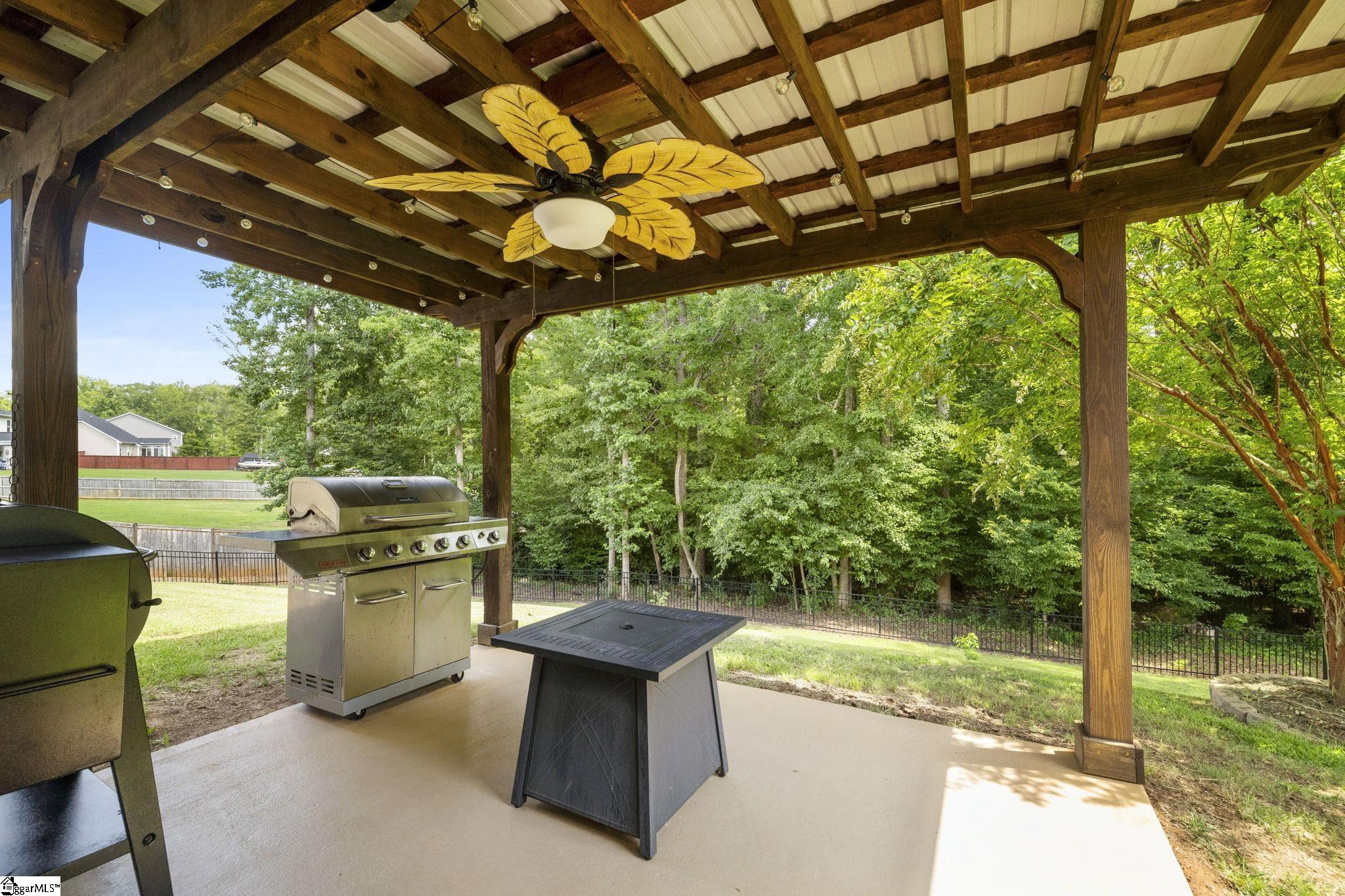 326 Avendell Drive Property Photo 43