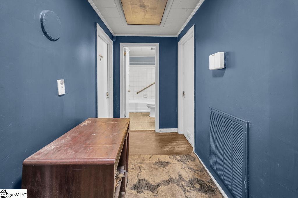 1660 Wofford Street Property Photo 14