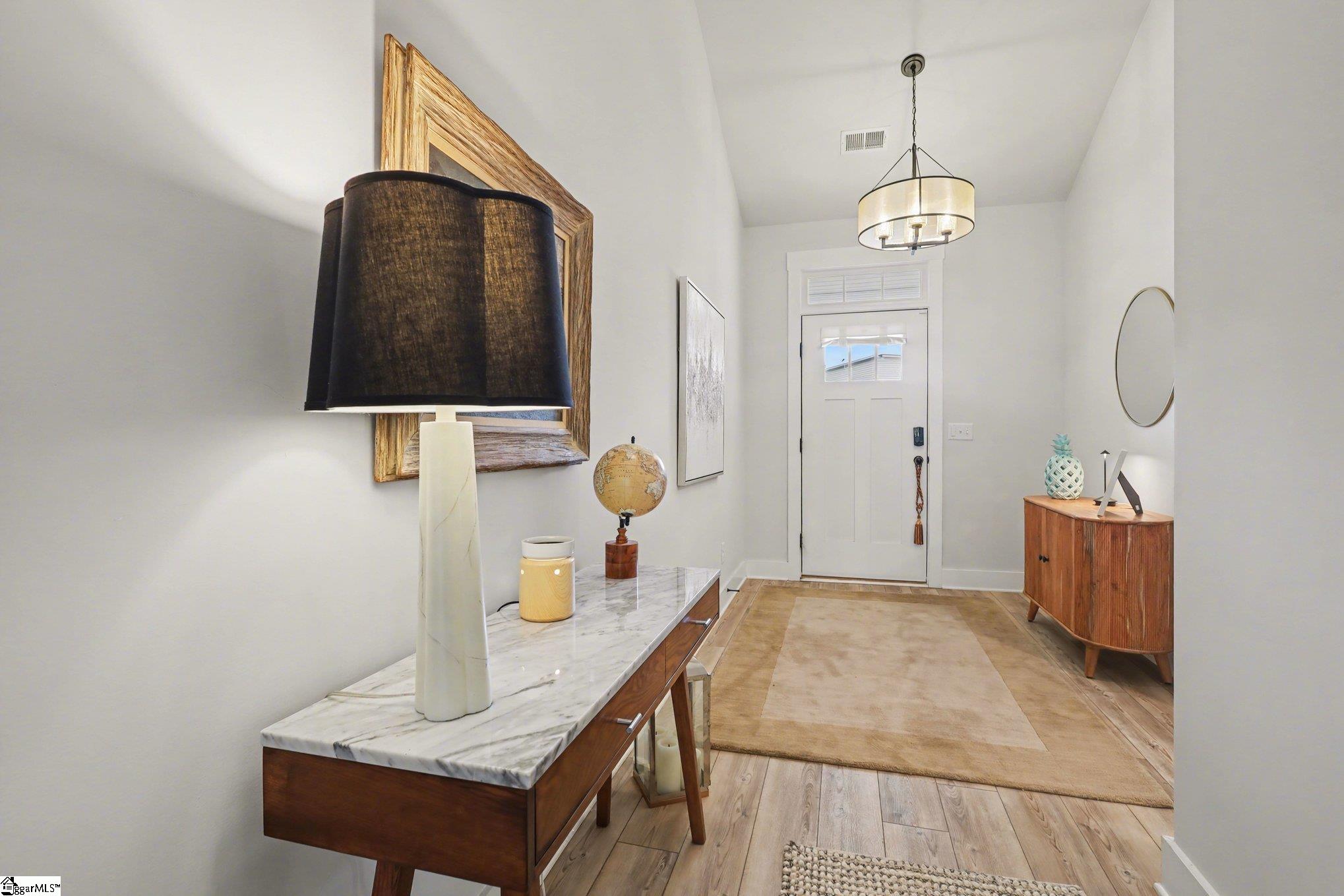 605 Sunwater Drive Property Photo 12