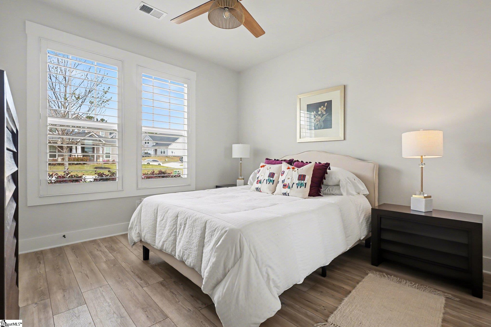 605 Sunwater Drive Property Photo 13