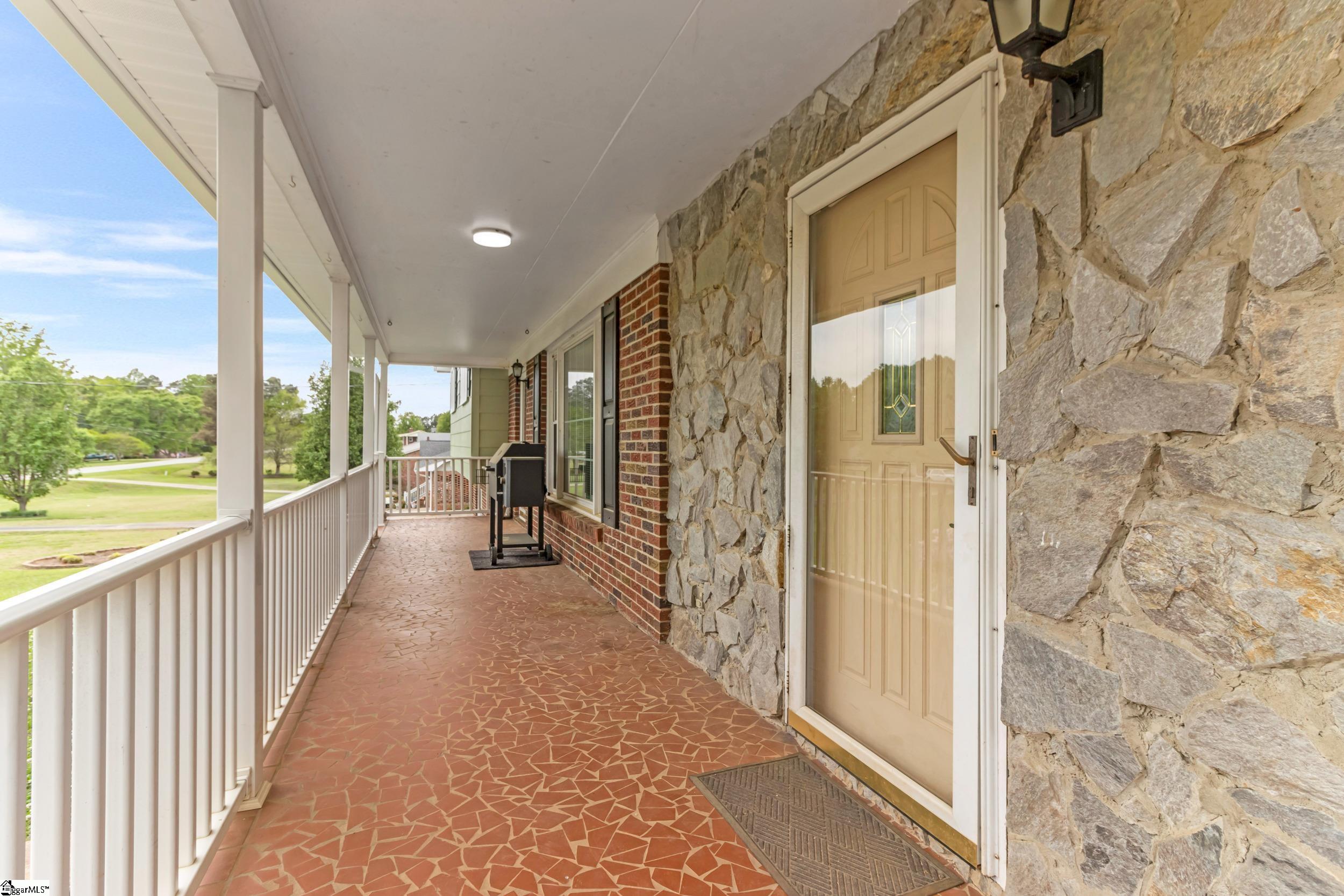 2118 Buffalo West Springs Highway Property Photo 4