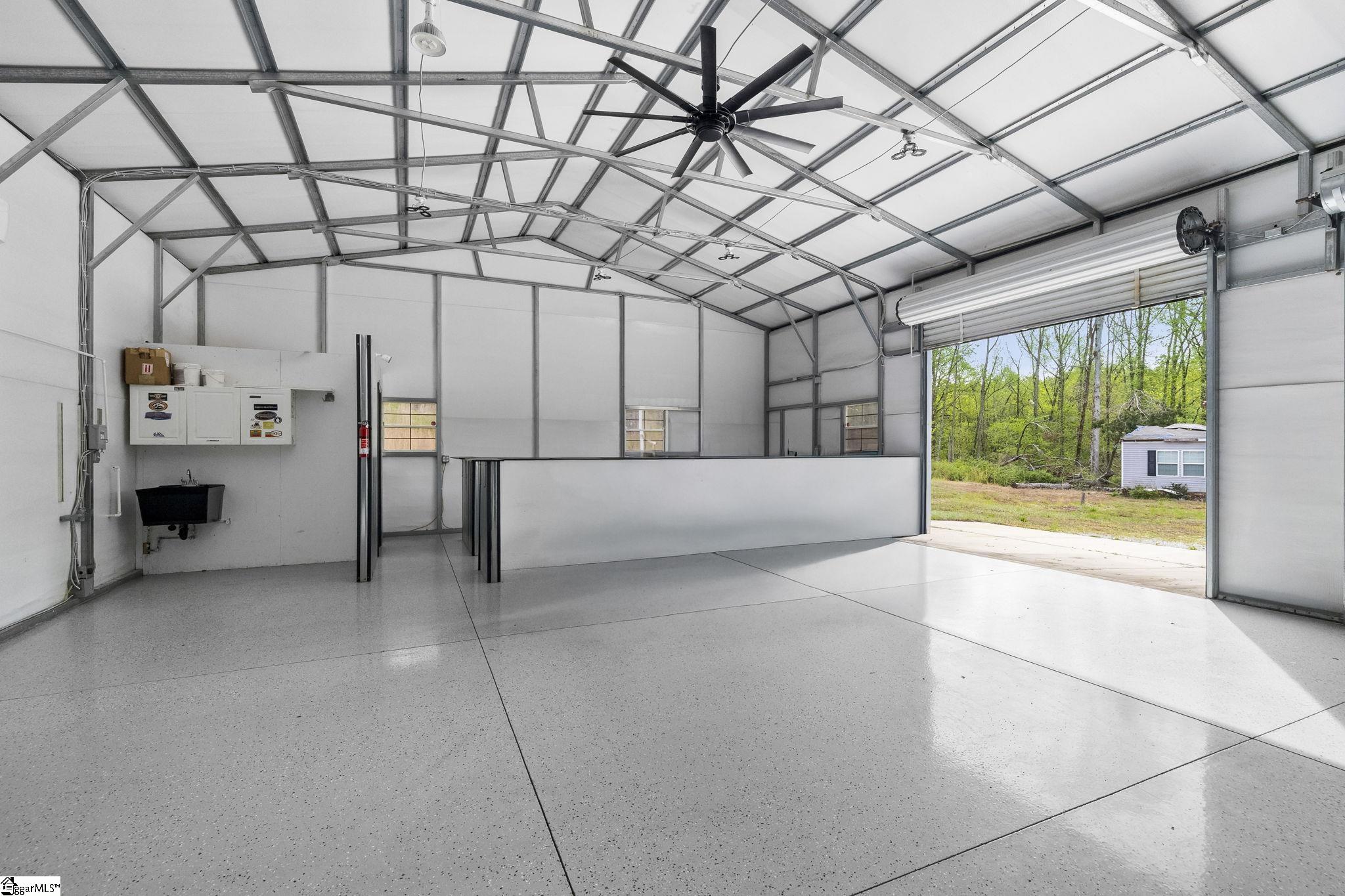 10795 Highway 252 Property Photo 18