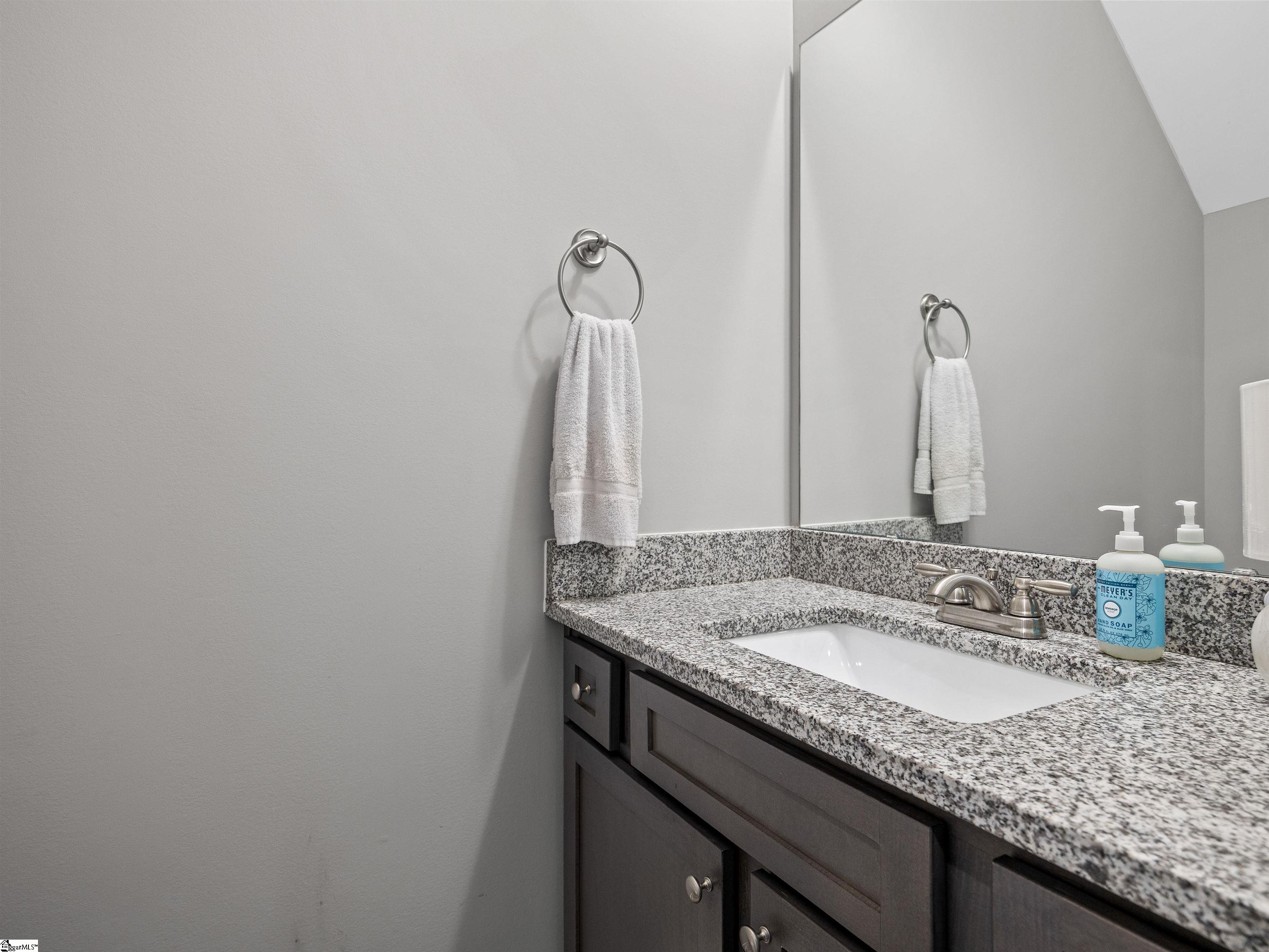 105 Valley Creek Drive Property Photo 16