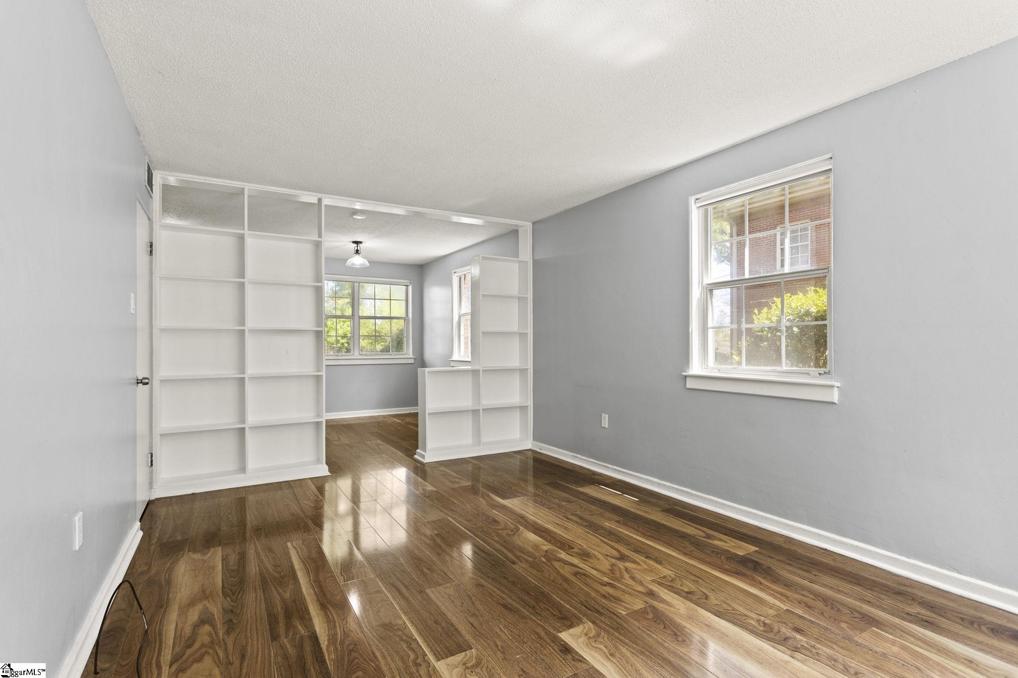 11 Faris Circle Property Photo 5