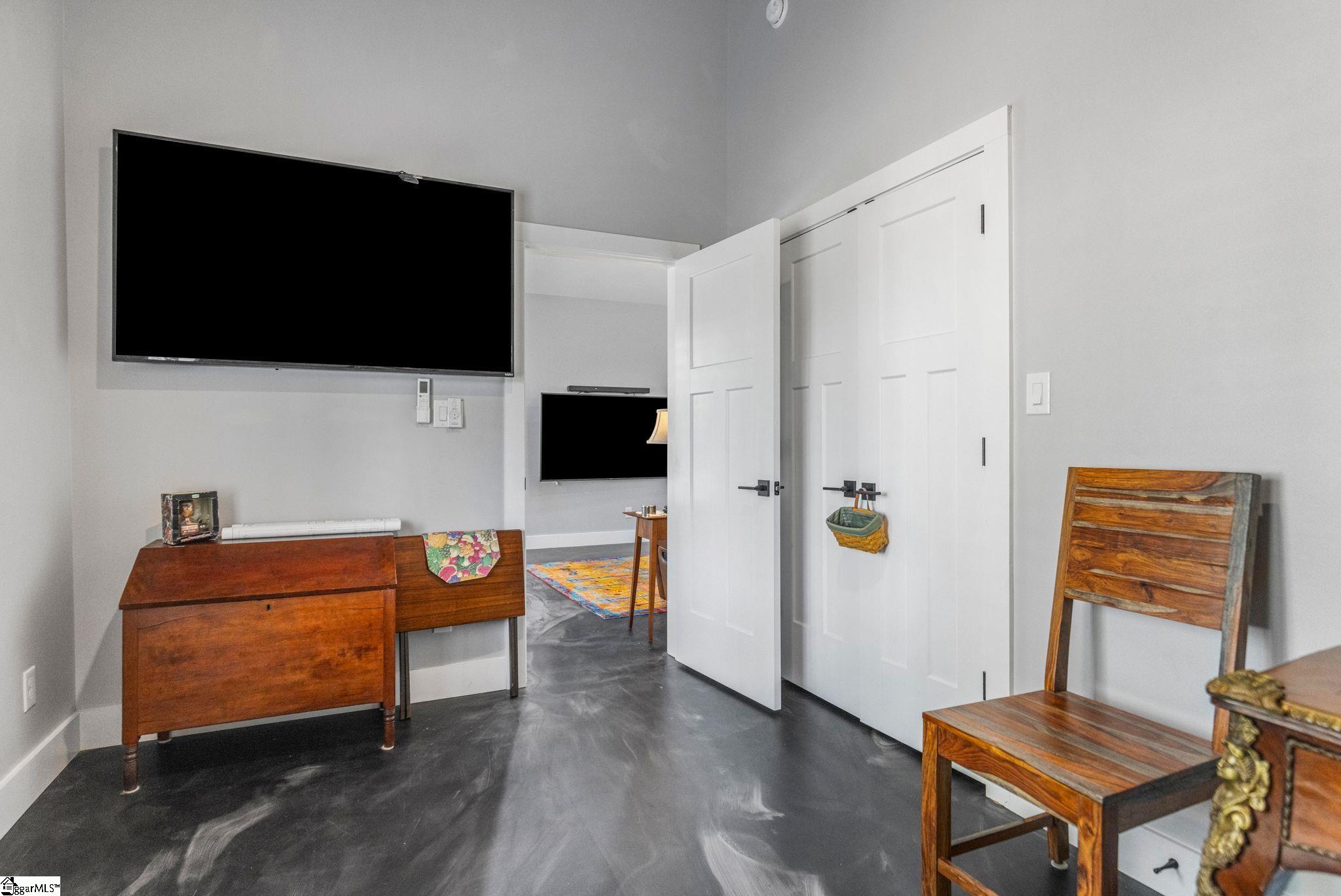 107 Spencer Street Property Photo 8