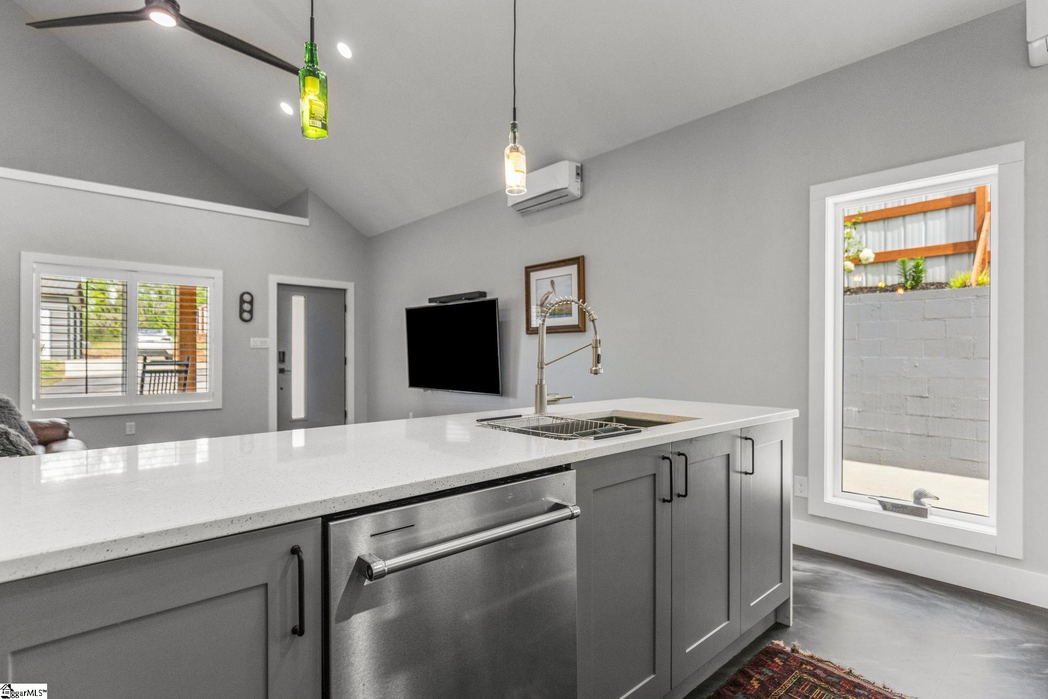 107 Spencer Street Property Photo 29