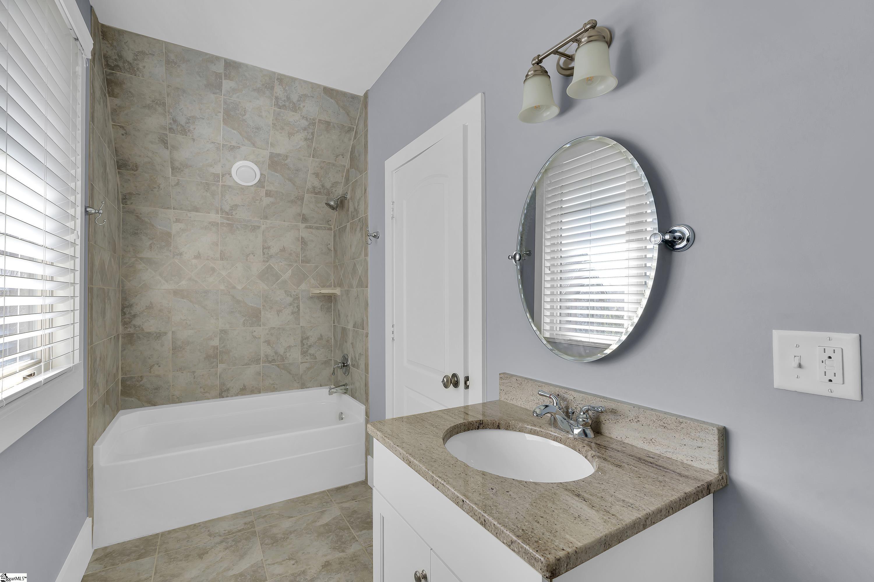 1 Village Mews Road Property Photo 24