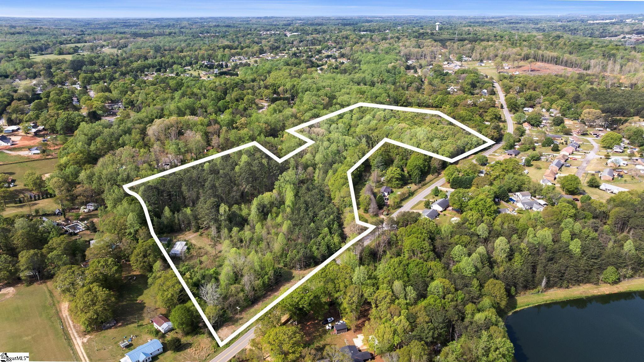 4371 Old Easley Bridge Road Property Photo 3