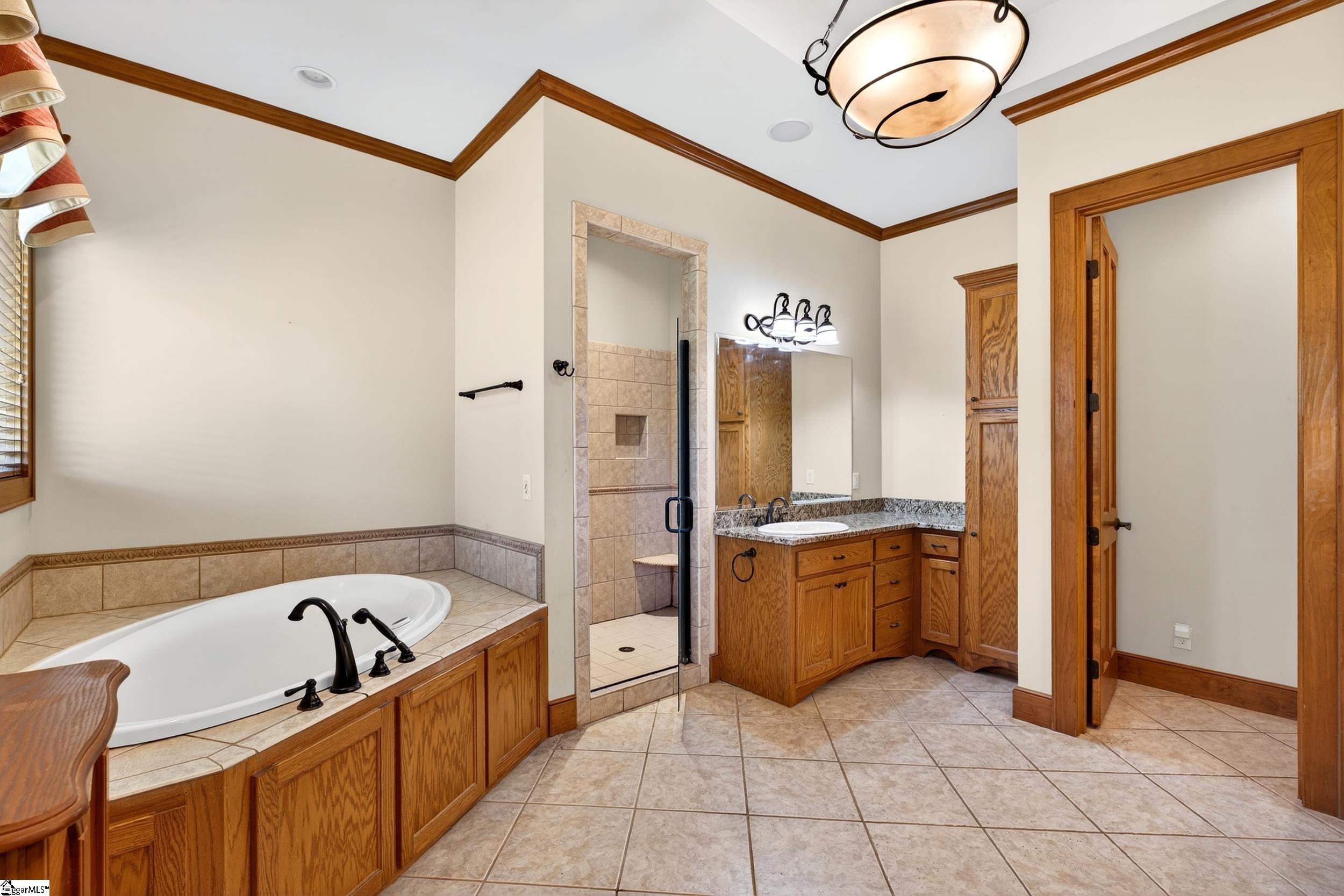 114 Kingshead Road Property Photo 24