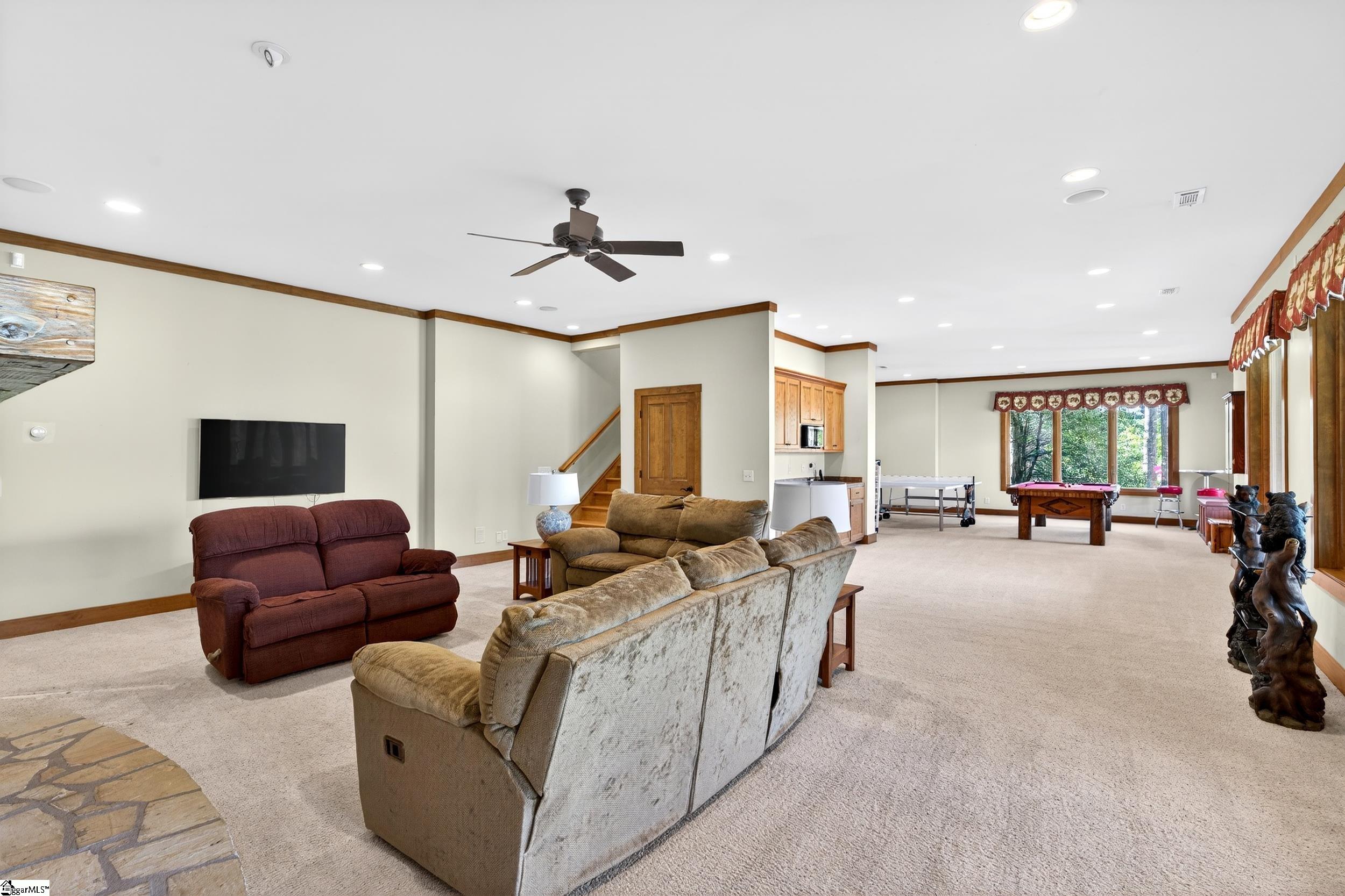 114 Kingshead Road Property Photo 32