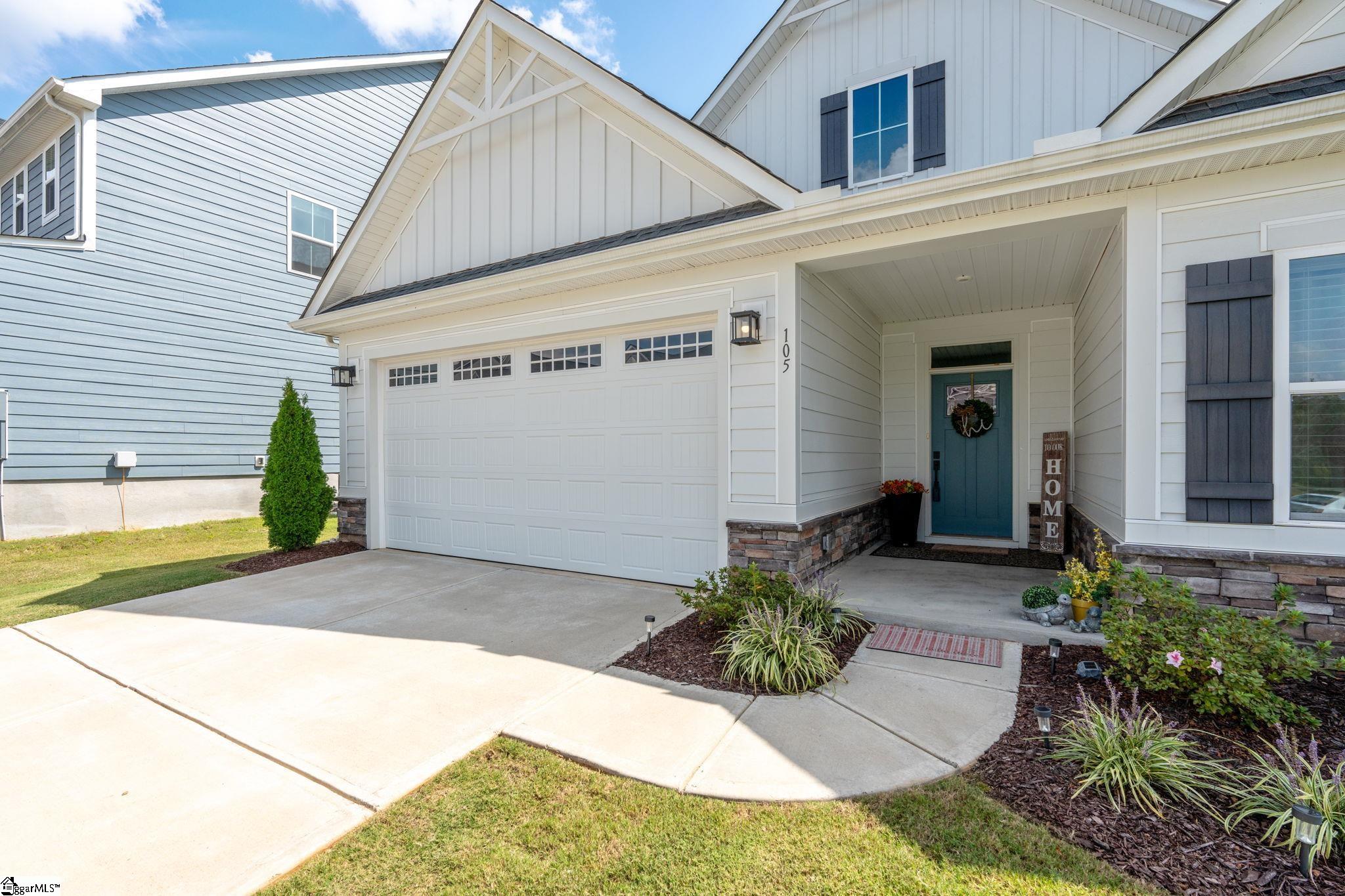 105 Comanche Trail Property Photo 4