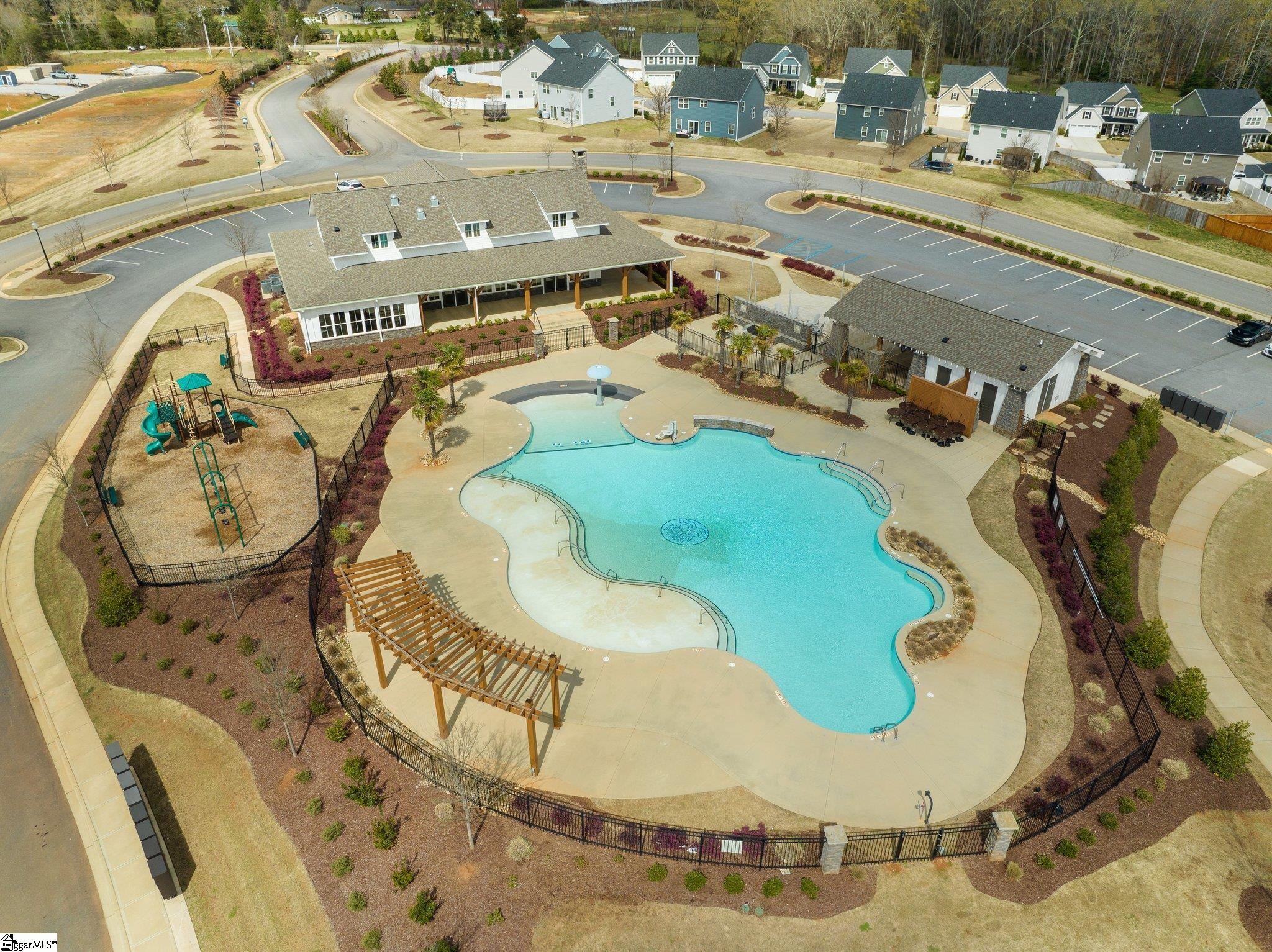 105 Comanche Trail Property Photo 39