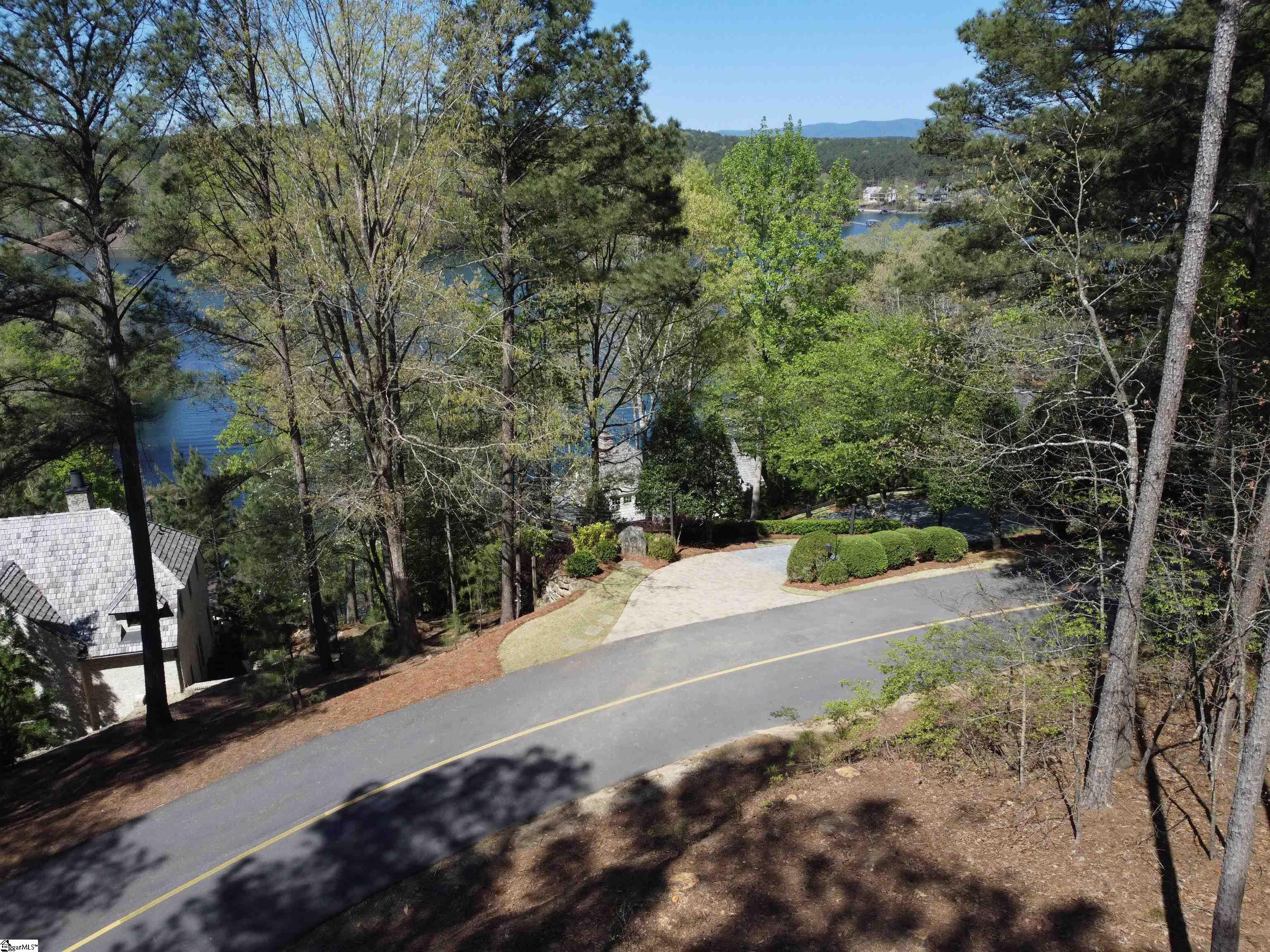 1587718 Property Photo 2
