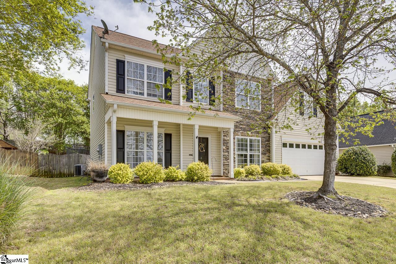 4 Crown Empire Court Property Photo 2
