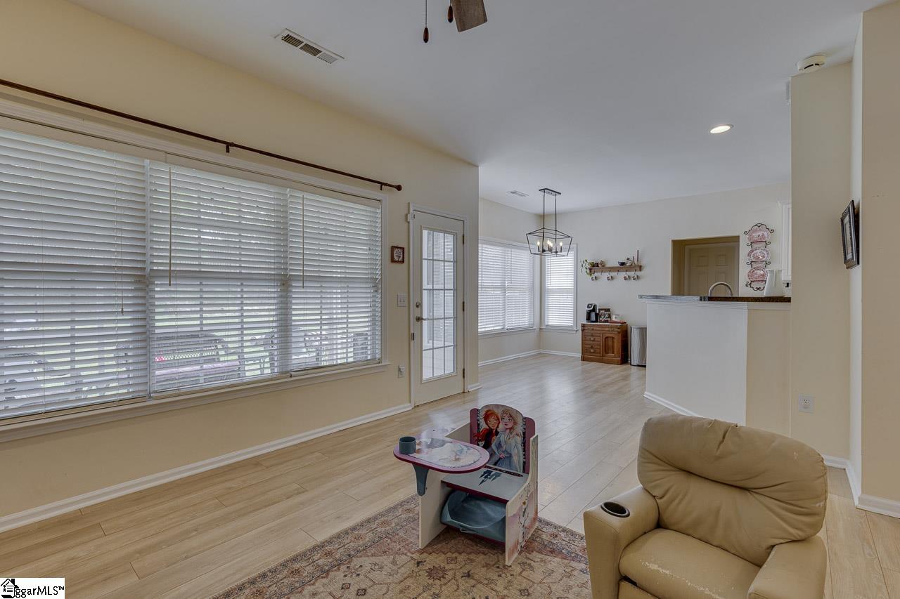 4 Crown Empire Court Property Photo 22