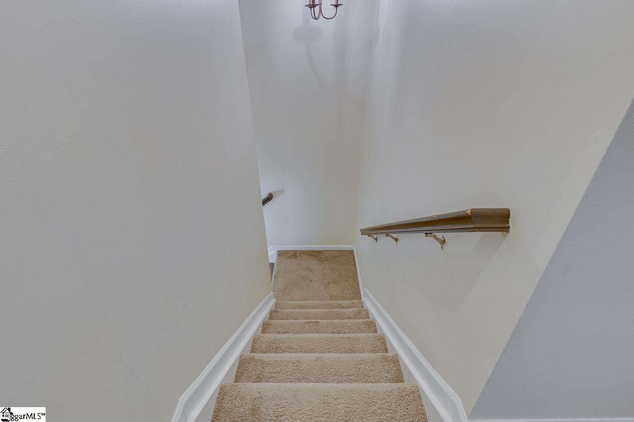 4 Crown Empire Court Property Photo 23